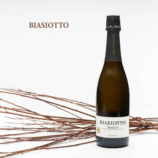 Award-winning Andrea Biasiotto Prosecco bottle — photo courtesy @vini_biasiotto